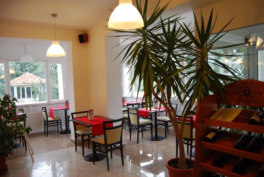 Wellness Kakadu Hotel 3*